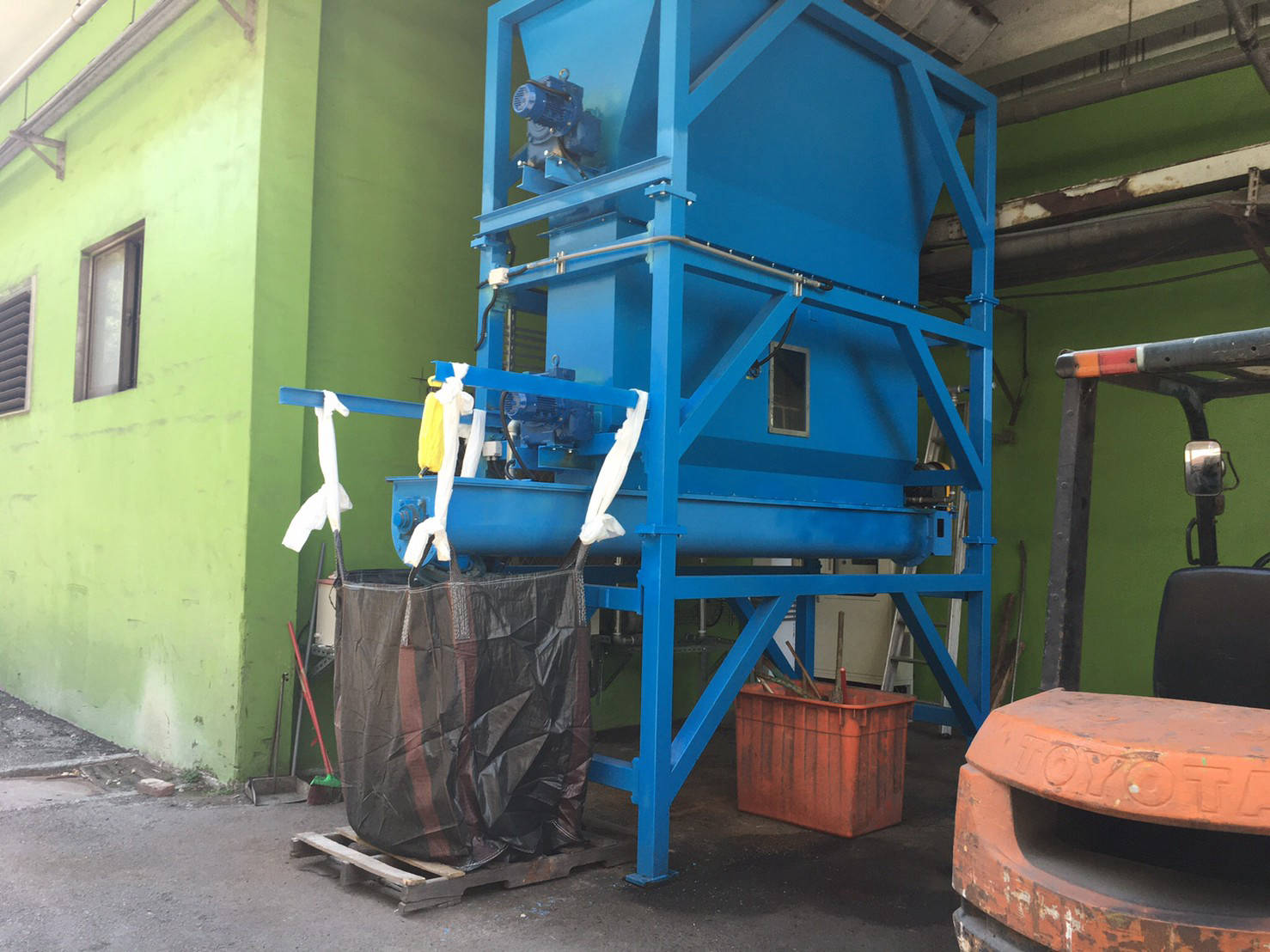 蒸氣污泥乾燥機